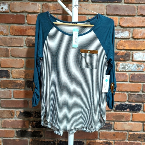 3/4 Sleeve Blouse. NWT. Medium. - Picture 1 of 5